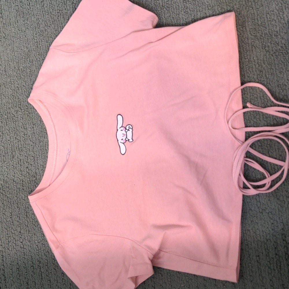 Sanrio Cinnamon roll crop top